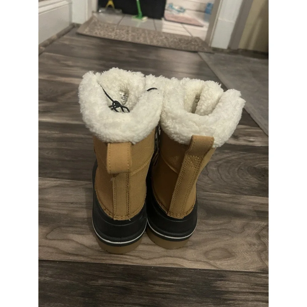 NEW Kids Size 3 Waterproof Winter Snow Boots Cognac Cat and Jack Ski‎ Snowboard
